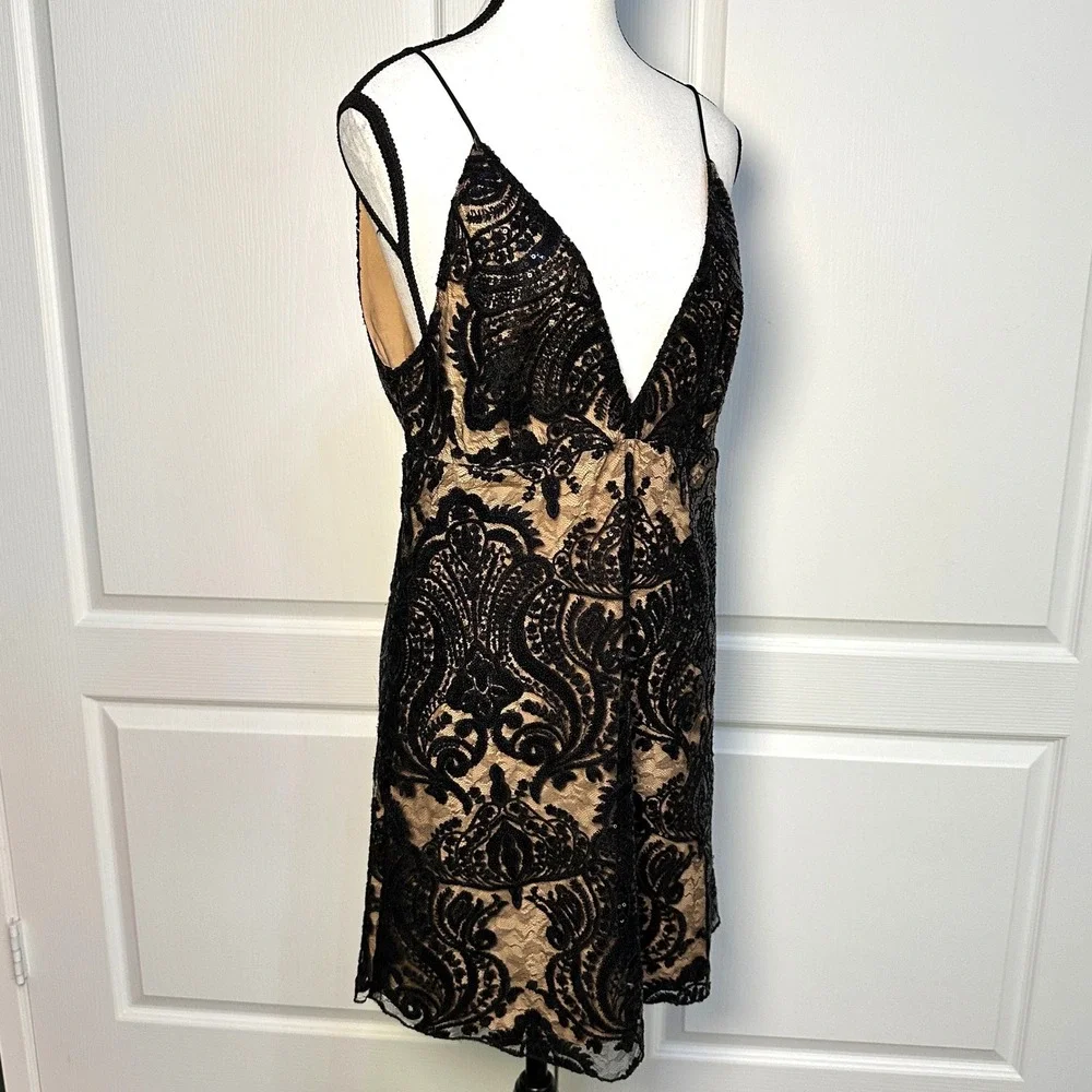 Free People Night Shimmers Mini Dress 8 Plunge Sequin Lace Nude Party Whimsigoth